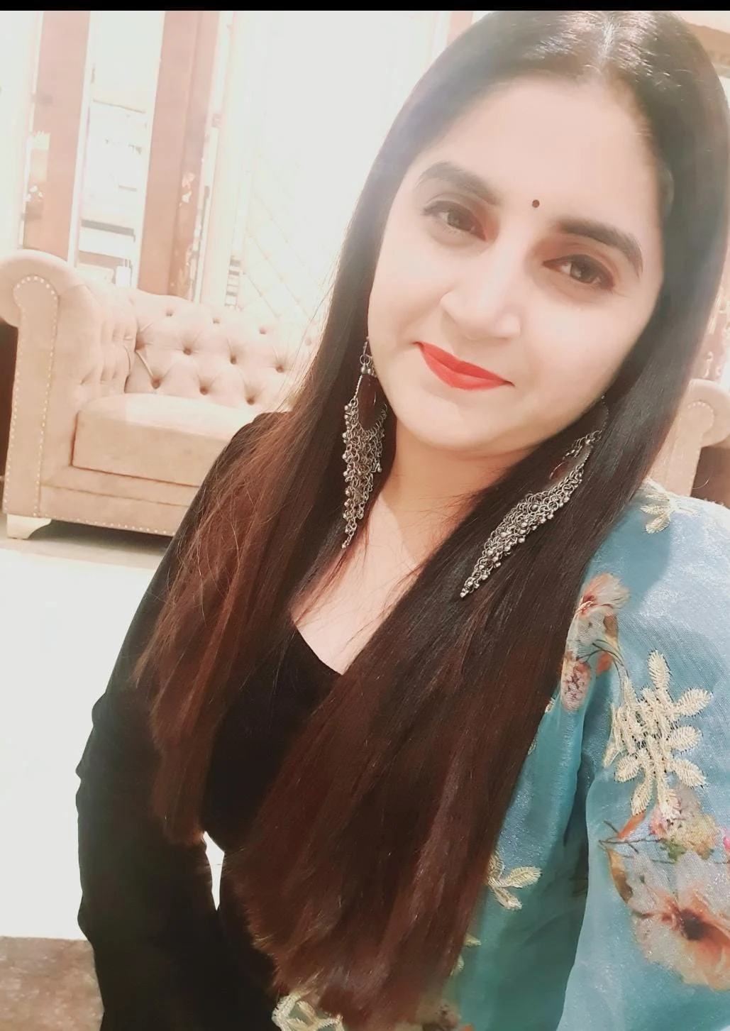 DIVYA TANWAR